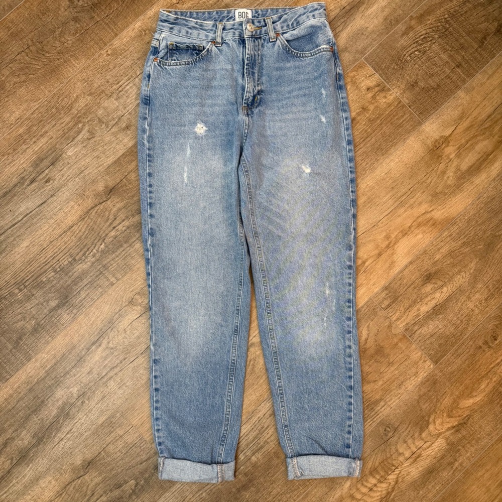 BDG Urban Outfitters Mom High-Rise Jeans Light Wash Distressed Cotton Womens 27